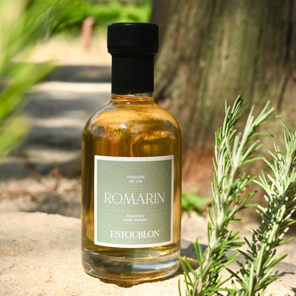 Wine vinegar • Rosemary