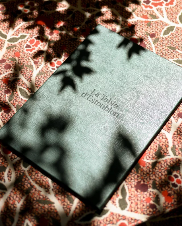Nouvelle saison, nouvelles saveurs.
Notre carte d’automne fait sa rentrée le 23 septembre.
•
New season, new flavors.
Our fall menu launches on September 23.
#latabledestoublon #estoublon #provence #provencerestaurant #bauxdeprovence #alpilles
