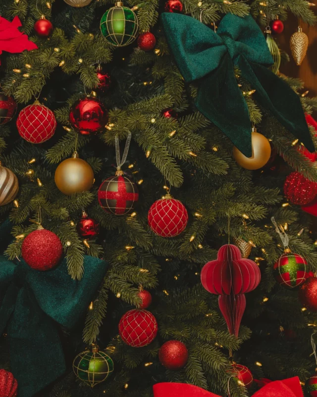 Le Grand Brunch du Nouvel An
Pour commencer 2026 en douceur, la Table d’Estoublon imagine un brunch d’exception, fidèle à son esprit de partage et de générosité.
•
The New Year's Grand Brunch
To start 2026 on a sweet note, La Table d'Estoublon has created an exceptional brunch, true to its spirit of sharing and generosity.
Photos @mariamkocharyanmk 
#latabledestoublon #estoublon #nouvelan #newyear #restaurant #provence